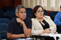 Participación de personal. En la charla participó personal administrativos, docentes e investigadores.