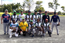 Equipo administrativo de Sóftball del Centro Regional de Panamá Oeste. 