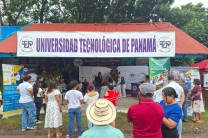 Stand de la UTP 