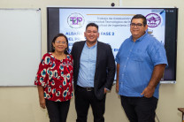 Familiares del estudiante. Familiares del estudiante.