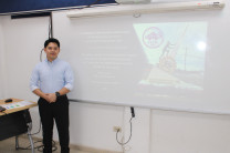 Sustentación de tesis de estudiante Juan Carlos González de la FIC