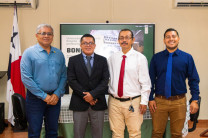 La sustentación fue asesorada por el Ing. Alexander Corrales Hidalgo y evaluada por el Lcdo. Carlos Adames y el Ing. Jimmy Peñaloza.