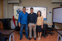 Acompañaron familiares del estudiante.