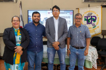 La sustentación fue asesorada por el Dr. Aníbal Santos y evaluada por el Ing. Even Vásquez y la Ing. Gabriela Velarde. La sustentación fue asesorada por el Dr. Aníbal Santos y evaluada por el Ing. Even Vásquez y la Ing. Gabriela Velarde.