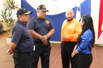 Dialogo entre los presentes.