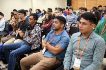 Estudiantes participan en el TechX 2025