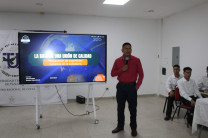 Técnico Juan González, de la empresa Soldadura, Instalaciones y Suministros González. Técnico Juan González, de la empresa Soldadura, Instalaciones y Suministros González.