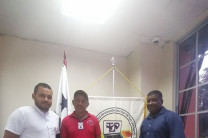Participación de los estudiantes Rigoberto Moreno, Carlos Villarreal y Carlos Ibarra, representantes de la Sede Azuero.