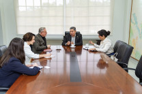 Reunión presidida por el Dr. Martín Candanedo. Reunión presidida por el Dr. Martín Candanedo.