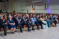 En la actividad estuvieron presentes ministros y viceministros de Estado, directores nacionales, miembros del Cuerpo Diplomático acreditado en Panamá, representantes de la sociedad civil, familiares e invitados especiales.