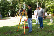 Los estudiantes llevaron sus habilidades al límite en el Concurso de Topografía.