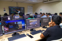En total, participaron 5 docentes, 17 estudiantes de la Facultad de Ingeniería de Sistemas Computacionales y 1 colaboradora del área administrativa, quienes, durante las tres horas de capacitación, desarrollaron productos prácticos mediante la aplicación de las herramientas abordadas durante el taller.