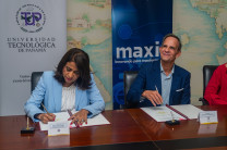 Autoridades firman el convenio. Autoridades firman el convenio.