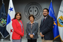 Parte del equipo de la Dra. Laguna.