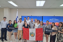 Foto grupal post conferencia.