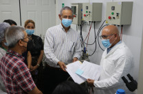 Entrega del Reglamento de Registro de Bioplaguicidas, el de Fertilizantes y Enmiendas agrícolas. Entrega del Reglamento de Registro de Bioplaguicidas, el de Fertilizantes y Enmiendas agrícolas.