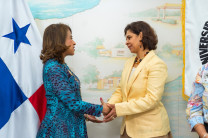 La rectora Laguna Caicedo junto a Tatiana Ribeiro Viana de IILA. La rectora Laguna Caicedo junto a Tatiana Ribeiro Viana de IILA.