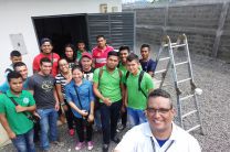 Grupo de Licenciatura de Redes Informáticas en visita a radio base de Movistar.