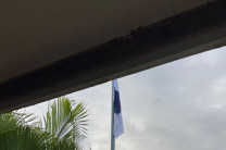 Izada dela Bandera Nacional.