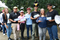 Equipo Código Angry Birds recibiendo el premio de primer lugar