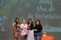 La UTP realiza festejo para las secretario y asistentes de jefes