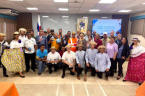 Padres homenajeados del Centro Regional de Panamá Oeste. 