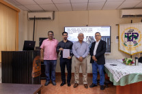 Luis Garzón, estudiante de la Licenciatura en Ingeniería Civil del Centro Regional de Veraguas, sustentó su trabajo de graduación correspondiente a una práctica profesional, el 24 de abril.