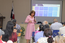 La Dra. Ángela Laguna, Vicerrectora Académica de la Universidad Tecnológica de Panamá (UTP), realizó, en el Centro Regional de Veraguas, la presentación del Café Académico “Conociendo el Modelo Educativo 2023- 2028 de la UTP”, el 19 de abril.