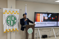 Especialistas internacionales capacitan a estudiantes de la FISC en herramientas de vanguardia.