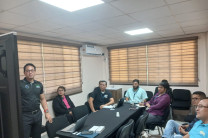 Directivos de la empresa AHIR Scientific que promociona productos de laboratorio científico estuvo de visita en el CINEMI.
