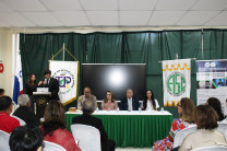 A la inauguración de la actividad asistieron los Vicerrectores, el decano de la FISC, estudiantes organizadores, docentes e invitados especiales.