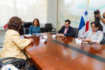 Reunión de autoridades de la UTP y representantes del IILA para revisar los avances del proyecto PANSAT.