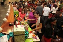 UTP realiza acto del Día de las Madres, en el Teatro auditorio.