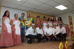 Grupo de baile folclórico de la UTP en Bocas del Toro