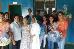 Donación de útiles de aseo al asilo de ancianos en Veraguas