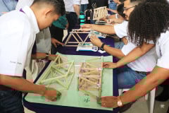Concurso de Cerchas de Maderas en la UTP 2025