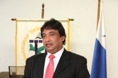 Ing. Muñoz, expositor de la Charla de Ahorro y Eficiencia Energética.