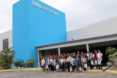 Estudiantes de la UTP en la empresa DELL.