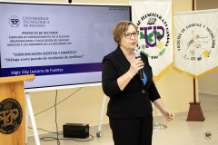 Mgtr. Elsy Lezcano.