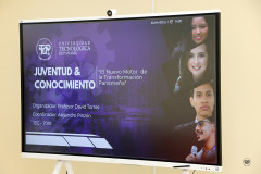 Título del conversatorio y panelistas.