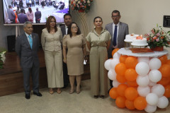 Autoridades Cantando el Cumpleaños del Centro Regionla de Panamá Oeste