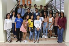 Estudiantes del programa de práctica profesional en la UTP y colaboradores de Recursos Humanos.