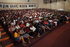  Unas 500 colaboradoras del campus Metropolitano, Howard y Tocumen, participaron del homenaje en el Día de la Madre.