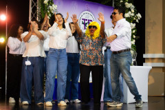 Entre alegrías, música y bailes las secretaria de la UTP celebran su día. 