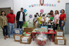 La UTP entrega donación a Nutre Hogar