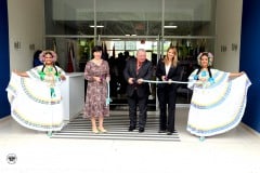 Inauguró esta feria el rector de la UTP, Dr. Omar Aizpurúa, S. E. Yill Otero, del Ministerio de Relaciones Exteriores y S. E. Izabela Matúsz, embajadora de la Unión Europea en Panamá.