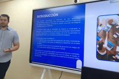 Estudiante Gerardo Moreno, de la Licenciatura en Ingeniería de Sistemas y Computación sustenta trabajo de Graduación 