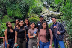 Estudiantes del Centro Regional realizan gira académica al Valle de Antón. 