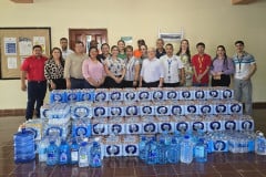 Centro Regional de Azuero recibe donación de Pack de aguas del Centro Regional de Panamá Oeste. 
