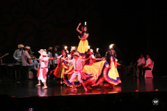 Danzas durante la gala.